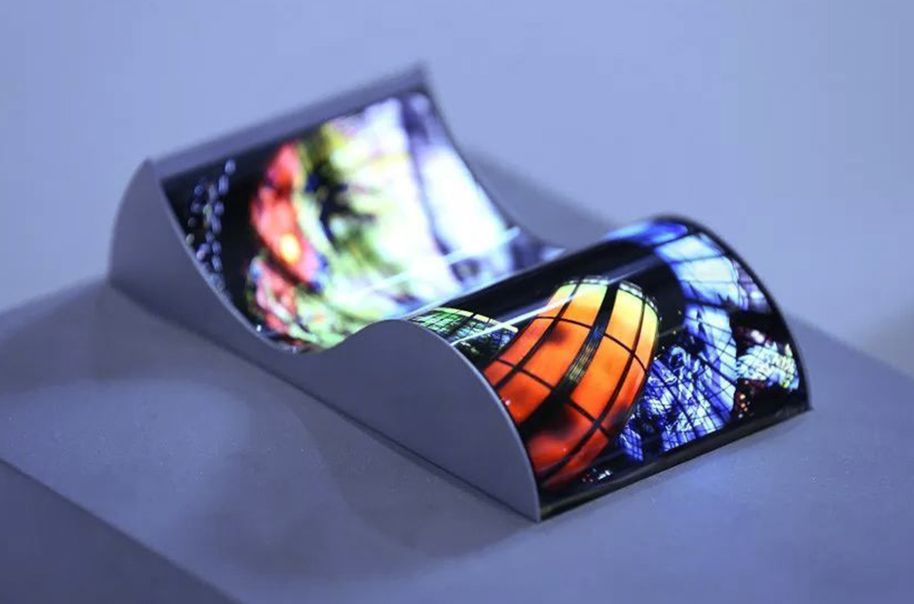 京东方：2023 年，预计公司柔性 AMOLED 产品的出货量有望保持大幅增长。